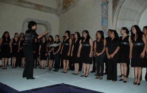 “El canto es un lenguaje que permite alcanzar instancias que la voz hablada no puede”