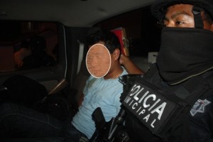 Es originario de Mazatlán, Sinaloa