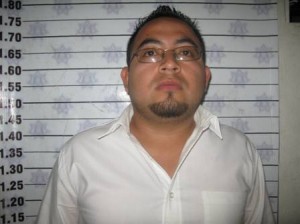 Uno de los tres detenidos