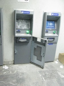 Intentan robar cajero