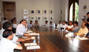 Acuerdan trabajar unidos