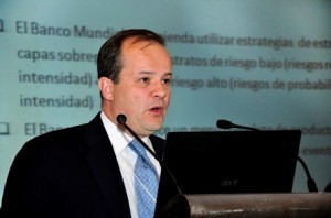 Oficial Financiero Principal del Banking and Debt Management