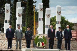 Representantes de los tres poderes