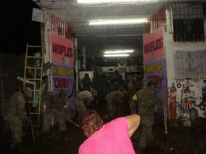 Auxilia a la poblacíón