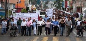 Marchan contra reforma laboral