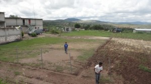 Pretenden fuereños despojar de terreno comunal