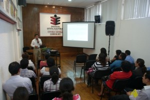 Taller a partidos políticos