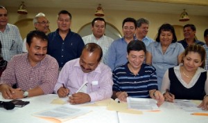 Acepta aumento salarial