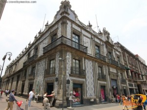 Casa de los Azulejos