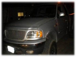 Estaban ocultos en camioneta