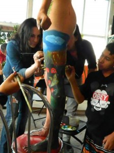 El arte est? vinculado totalmente entre s?