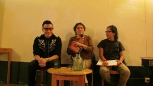 Presenta libro “Al paso de los días”