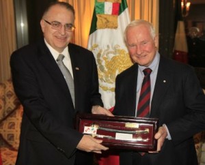 Embajador  - Gobernador General de Canadá