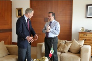 Canciller mexicano - Senador de EU