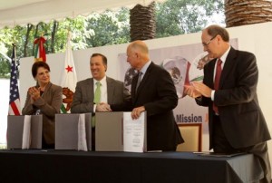 Lo suscriben México y California