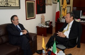 Embajador de Chile en México - líde nacional perredista