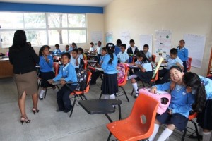 Realizan obras sin distingo político