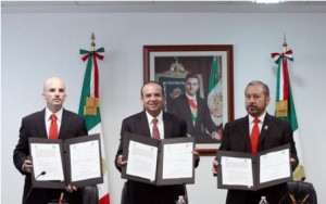 Firman Contrato Colectivo de Trabajo