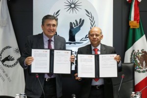 Los gobernados debemos cumplir la ley por convencimiento: González Pérez