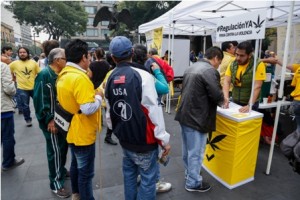 Jornada de activismo y recolección de firmas frente a la Suprema Corte