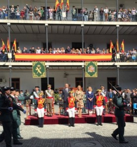 Otorgan condecoración