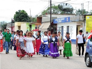 Contreras Luis invitó a las diversas instituciones educativas a trabajar a favor de la comunidad