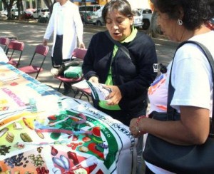 Degustan platillos elaborados con soya, amaranto y aguas frescas.