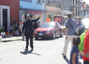 Agilizan la circulación vehicular