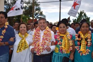 Se registró como precandidato a gobernador del Estado ante el Comité Ejecutivo Estatal del PRD