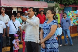 Instalan juegos de lotería, canicas, traga pelotas, tiro de penaltis, peceras, dardos, entre otros.