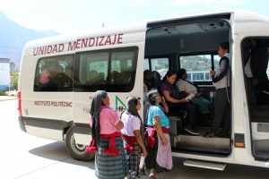 Promueven voto en el extranjero en San Bartolomé Quialana y San Lucas Quiavini