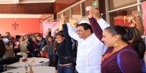 Benjamín Robles en pie de Lucha