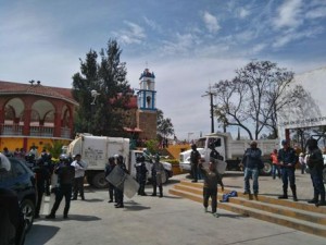 Operativo contra mototaxis en Atzompa