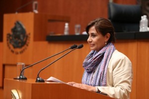 Senadora panista