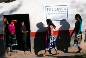 Además, abastecen a 78 comedores comunitarios operados por la Sedesol.