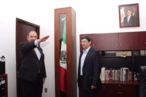 Rinde protesta como nuevo funcionario