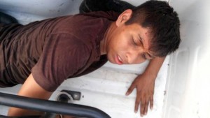 Uno de los presuntos delincuentes detenidos.