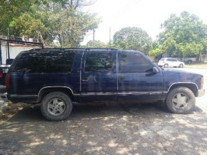 Aseguran armas y una camioneta.