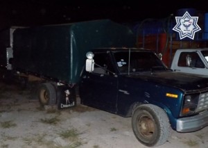 La camioneta marca Ford tipo F-350, placas de circulación LA65510 y número de serie AC3JYG73316.