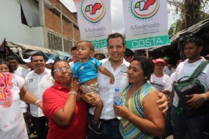 Pidió voto de confianza para hacer de Santa María Huatulco y toda la región de la Costa una potencia turística.