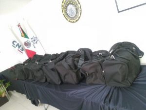 Los cinco detenidos fueron puestos a disposición de las autoridades.