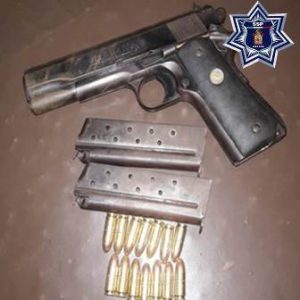 Aseguran cinco armas de fuego