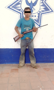 Detenido con un arma y 25 cartuchos