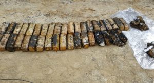 En presencia de personal de la empresa ferroviaria fueron extraídos 40 paquetes.