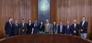 Se reúnen entrantes y salientes