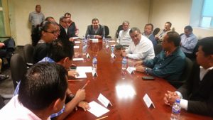 Reunion autoridades y partidos