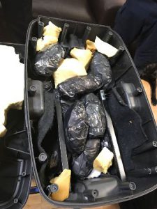 Los aseguramientos se efectuaron con apoyo de binomios caninos.