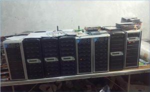 Hallan 48 mil 600 discos compactos en formato audio y video.