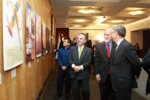 Inauguran Exposición de carteles