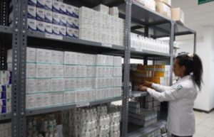 Compra el IMSS en subasta pública